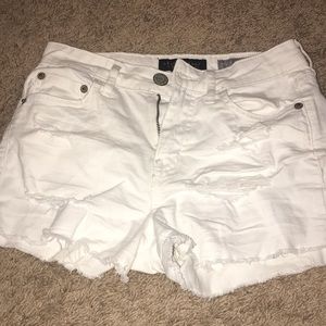 High waisted white Aeropostale jean shorts